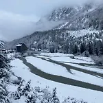 Resort & *